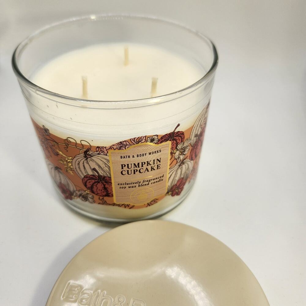 Bath & Body 3 wick candle